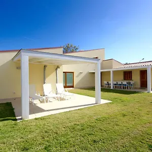 https://villa-franca-san-teodoro.in-sardinia.net